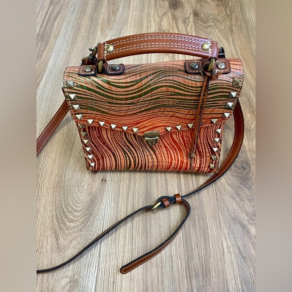 Patricia Nash Simona Wavy Stripe Leather Satchel w/matching Reiti Wallet EUC - Picture 3 of 10